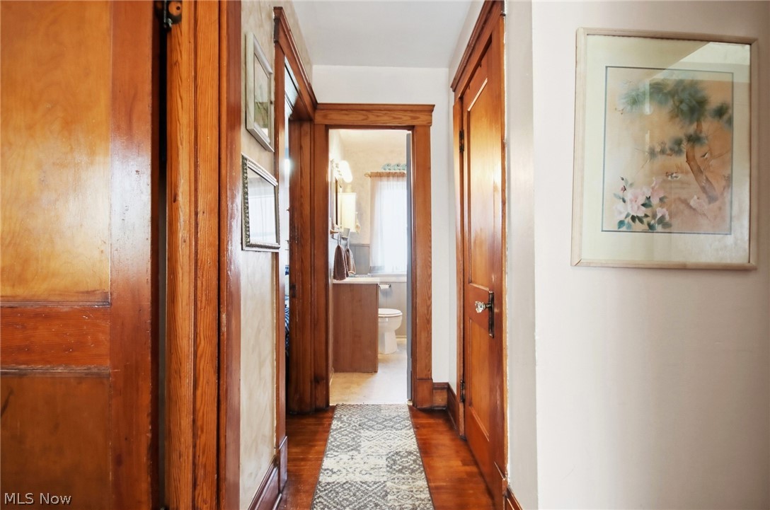 1554 Olivewood Avenue Lakewood OH 44107