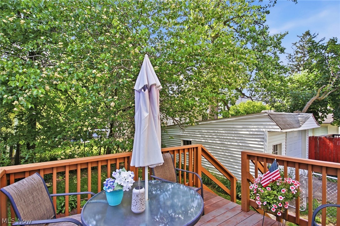 1554 Olivewood Avenue Lakewood OH 44107