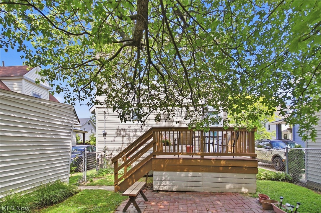 1554 Olivewood Avenue Lakewood OH 44107