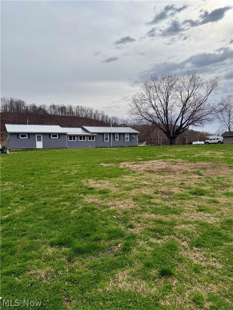 9129 State Route 60 NW Mcconnelsville OH 43756