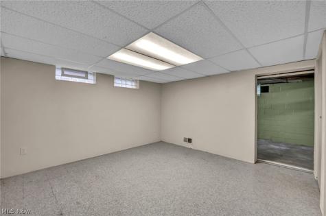 6507 Forest Avenue Parma OH 44129
