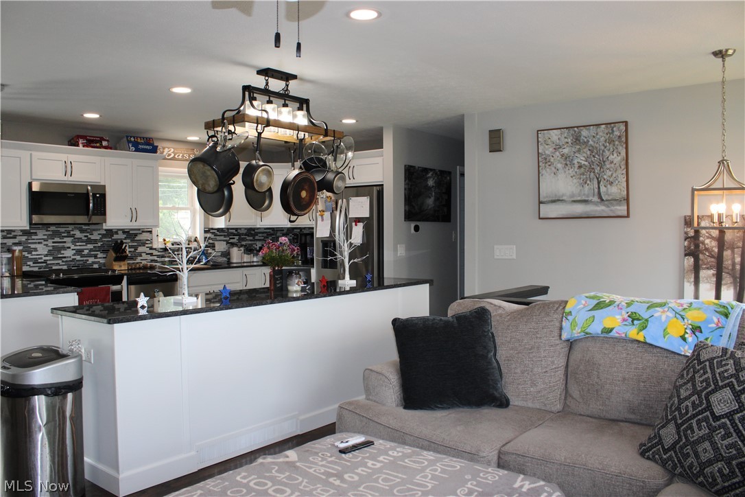 13605 Crestway Drive Brook Park OH 44142