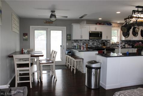 13605 Crestway Drive Brook Park OH 44142