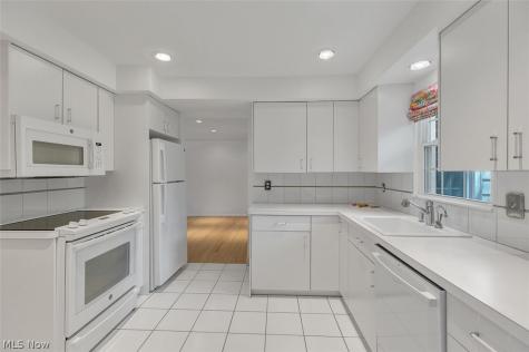 23410 E Baintree Road Beachwood OH 44122