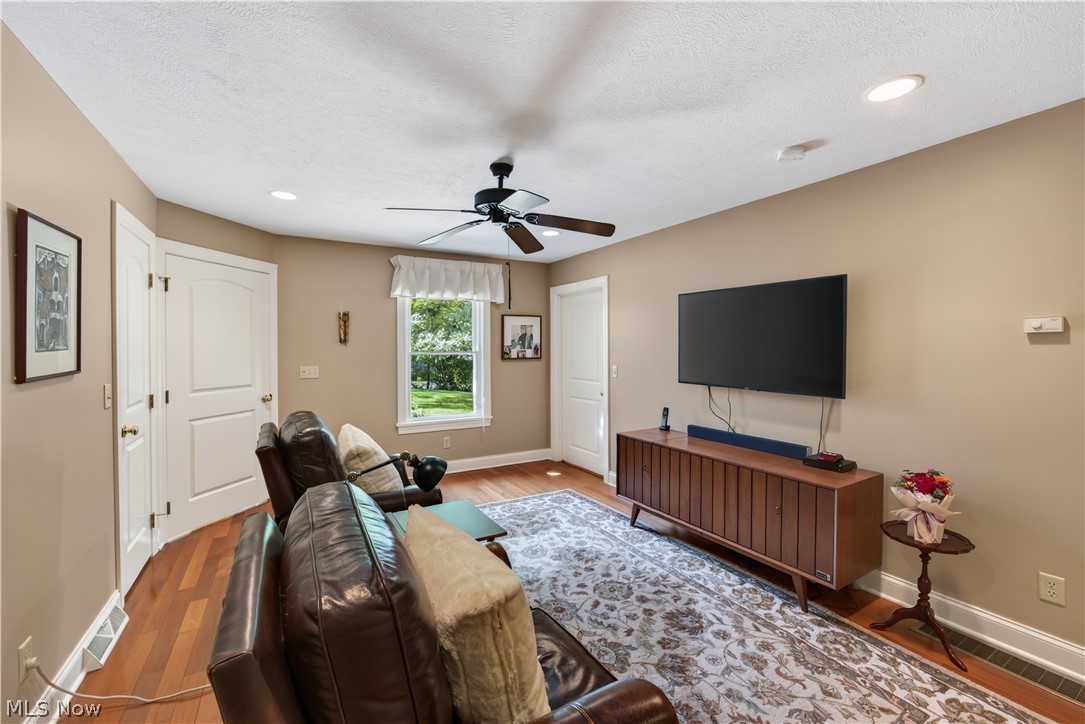 14012 Fox Hollow Drive Novelty OH 44072
