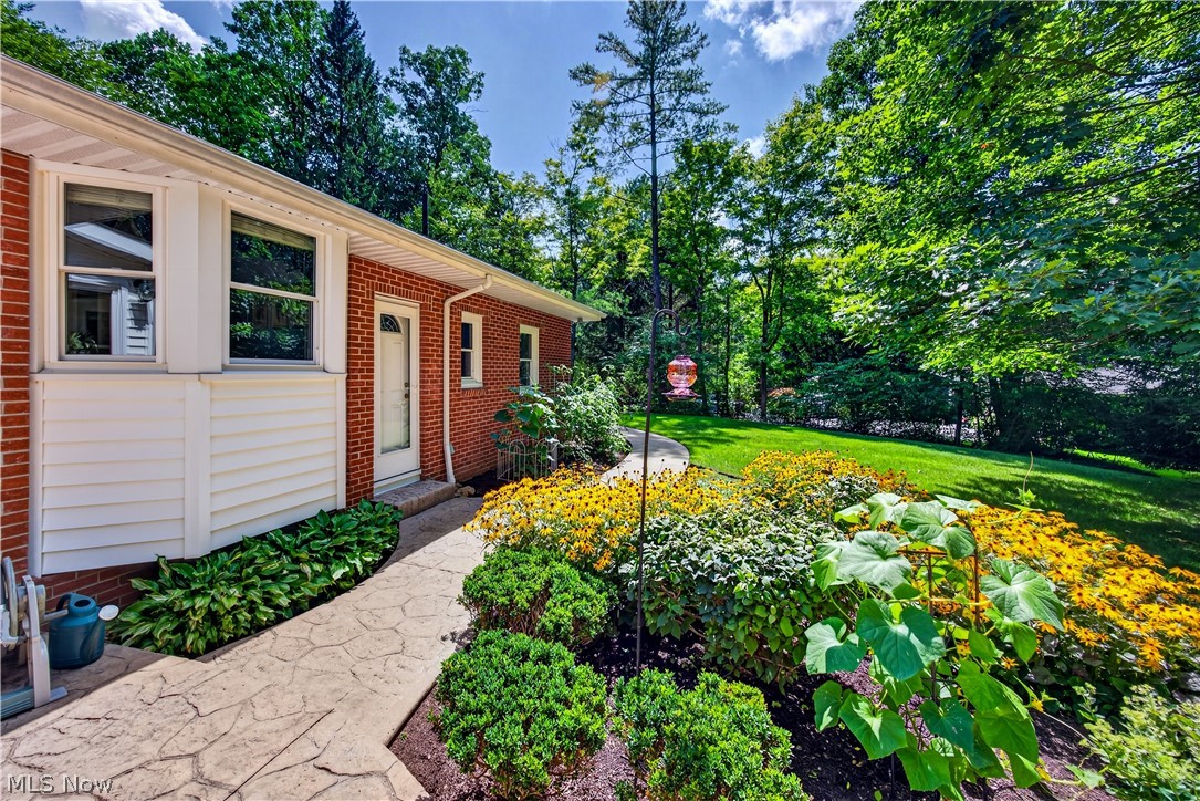 14012 Fox Hollow Drive Novelty OH 44072