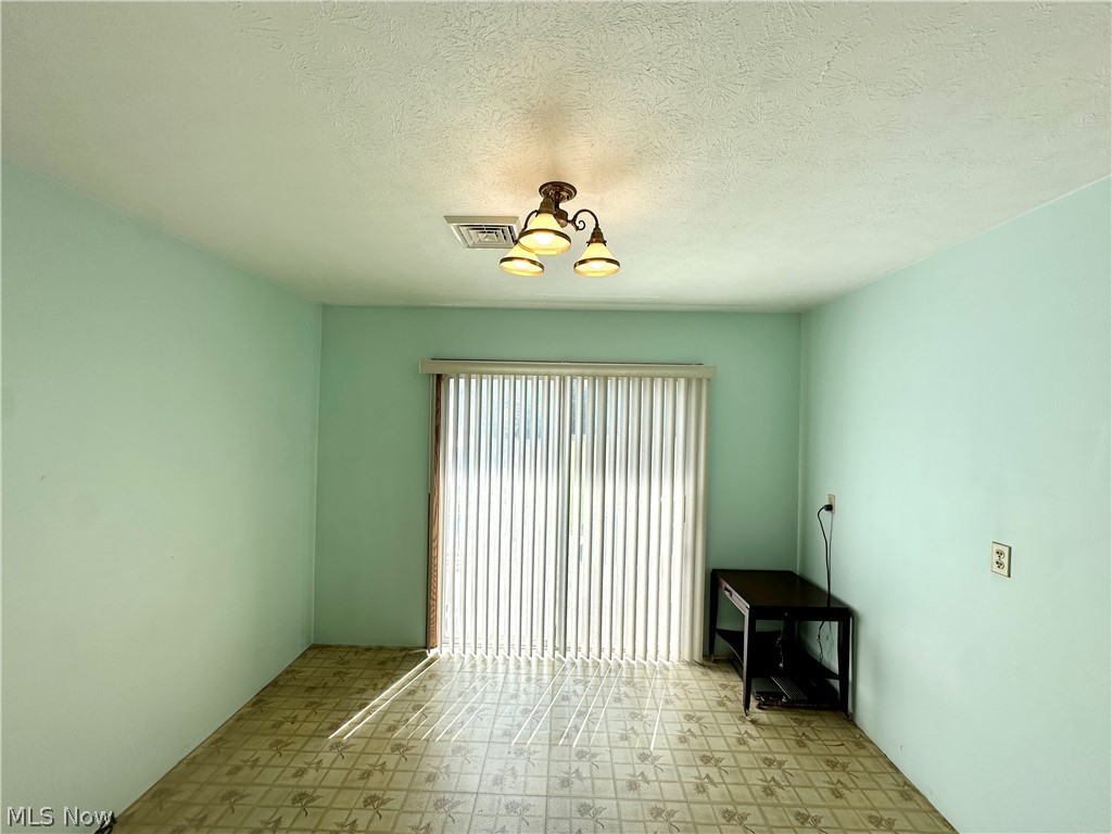 1465 Warner Road Hubbard OH 44425