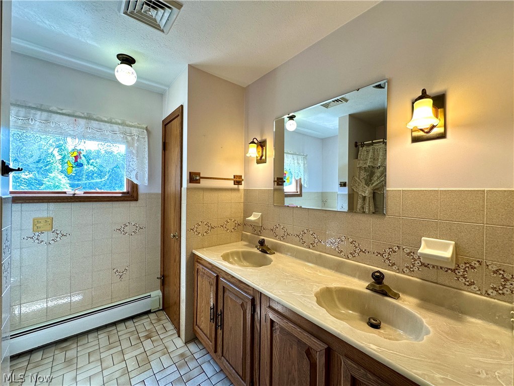 1465 Warner Road Hubbard OH 44425