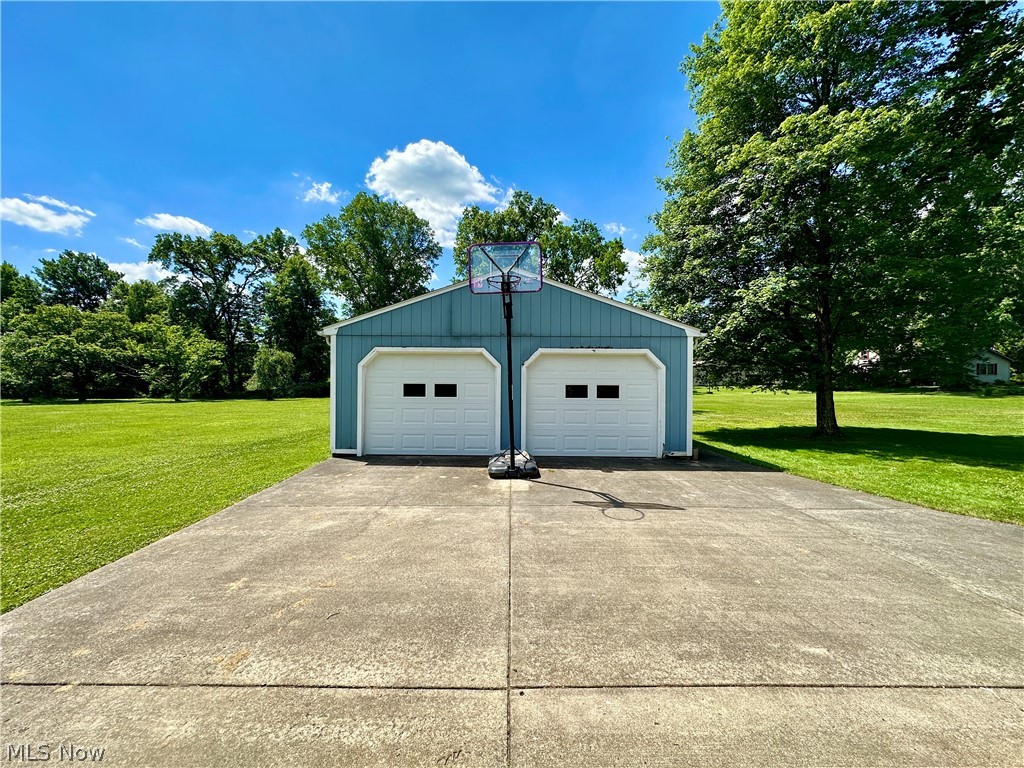 1465 Warner Road Hubbard OH 44425