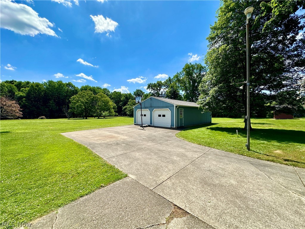 1465 Warner Road Hubbard OH 44425