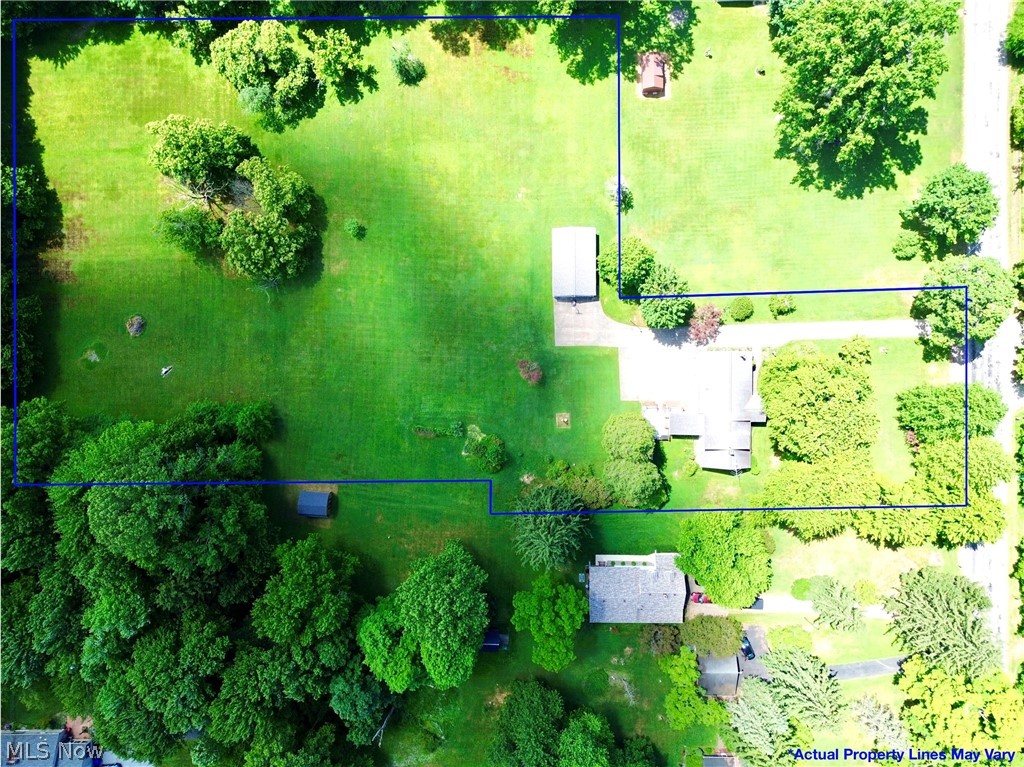 1465 Warner Road Hubbard OH 44425