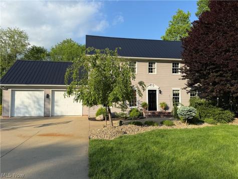 2270 Grenchen Drive Millersburg OH 44654