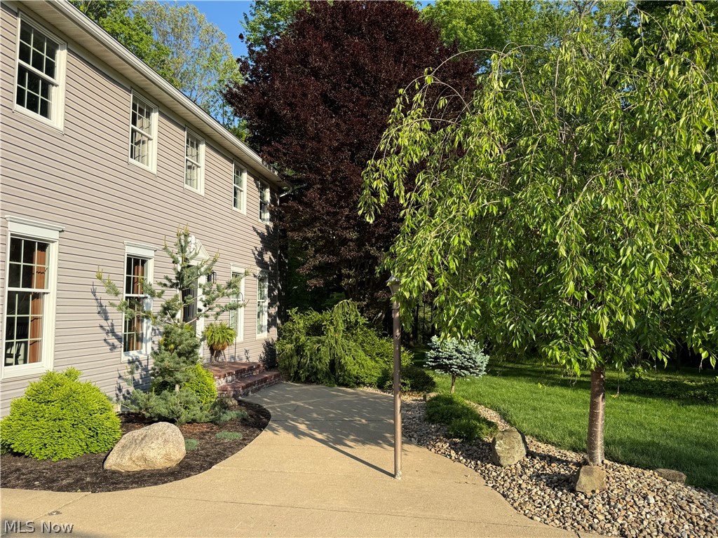 2270 Grenchen Drive Millersburg OH 44654