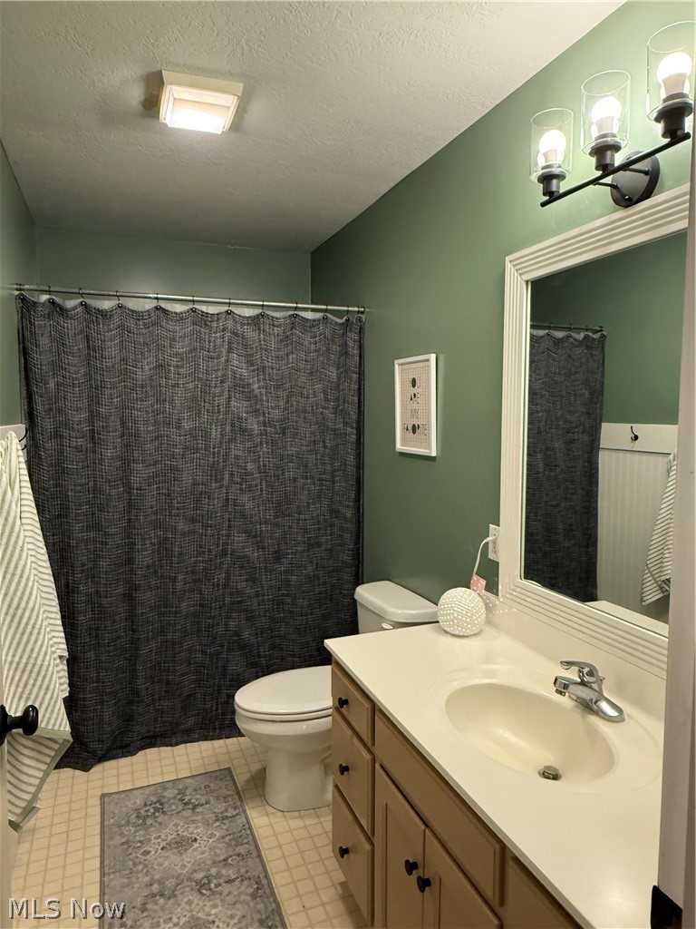 2270 Grenchen Drive Millersburg OH 44654