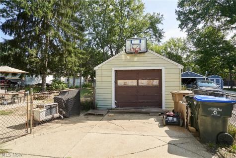 1745 9th Street Cuyahoga Falls OH 44221