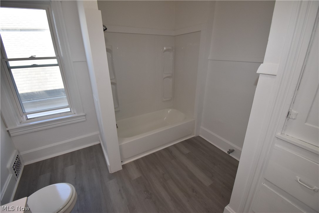 201 W Line Street Minerva OH 44657