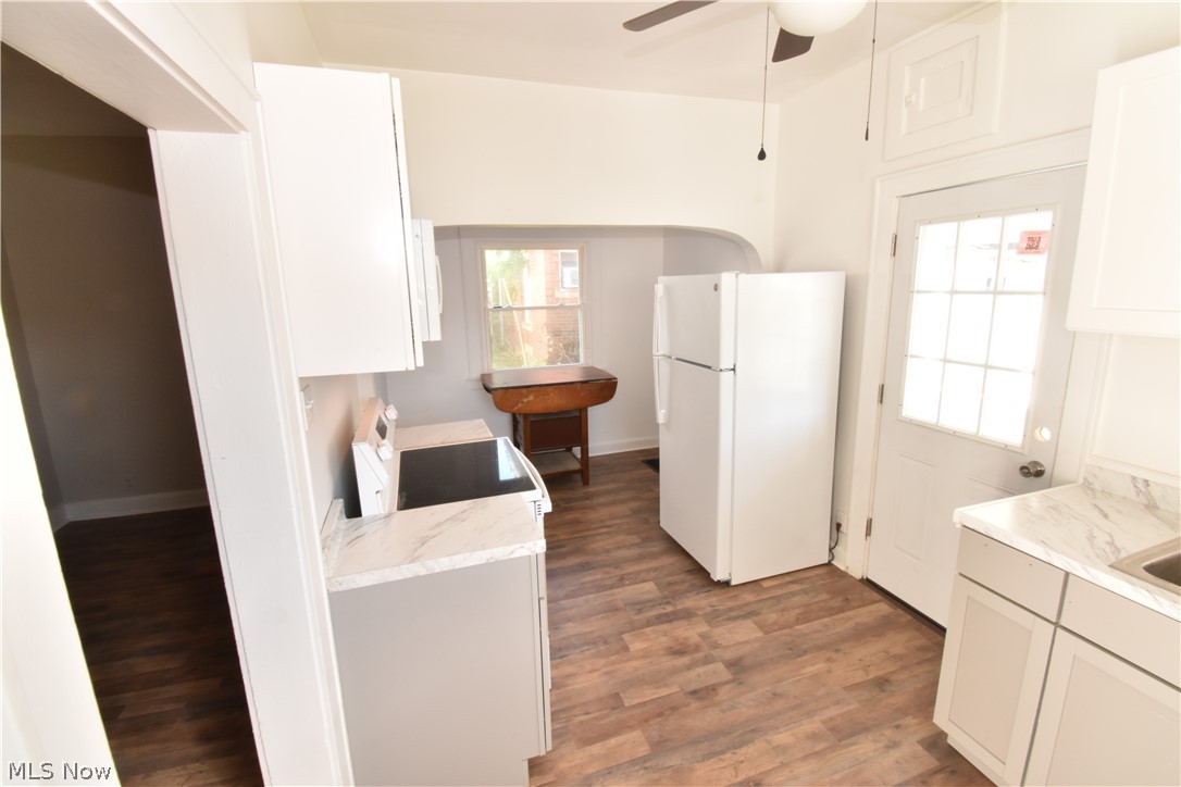 201 W Line Street Minerva OH 44657