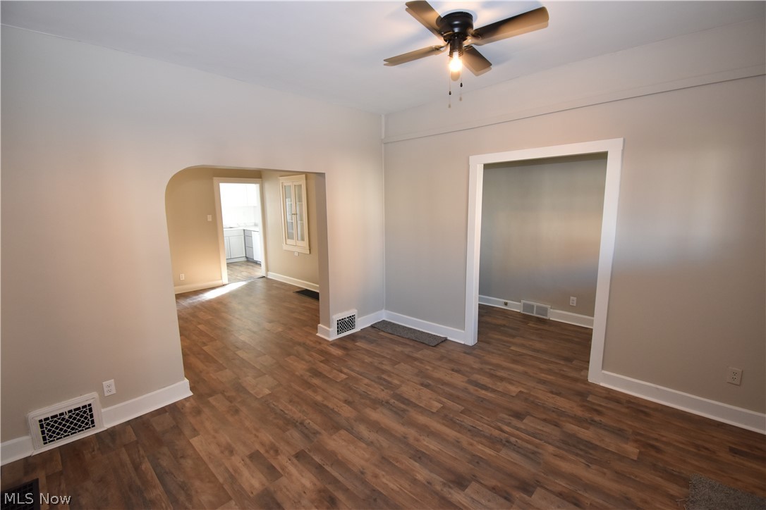 201 W Line Street Minerva OH 44657