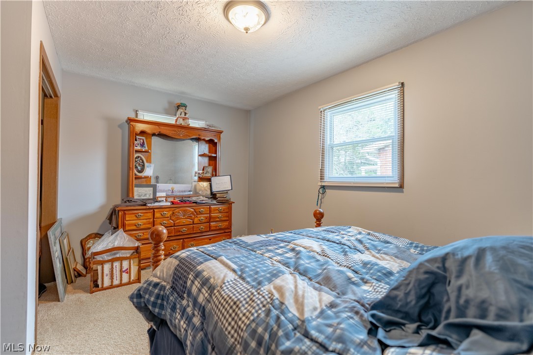 408 4th Street NE New Philadelphia OH 44663