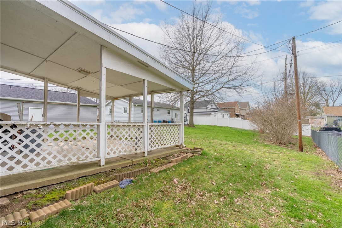408 4th Street NE New Philadelphia OH 44663