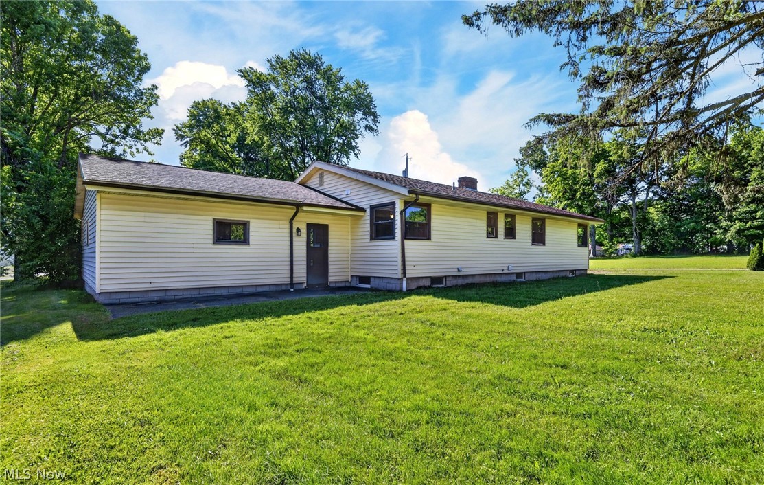 4179 Fairfield School Road Leetonia OH 44431