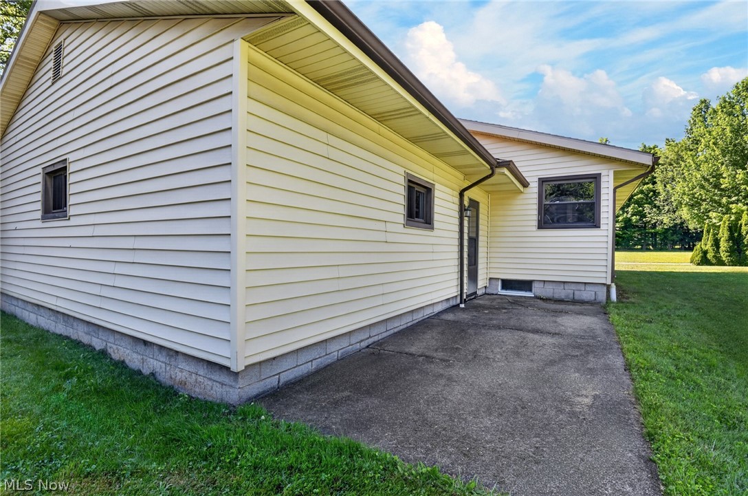 4179 Fairfield School Road Leetonia OH 44431