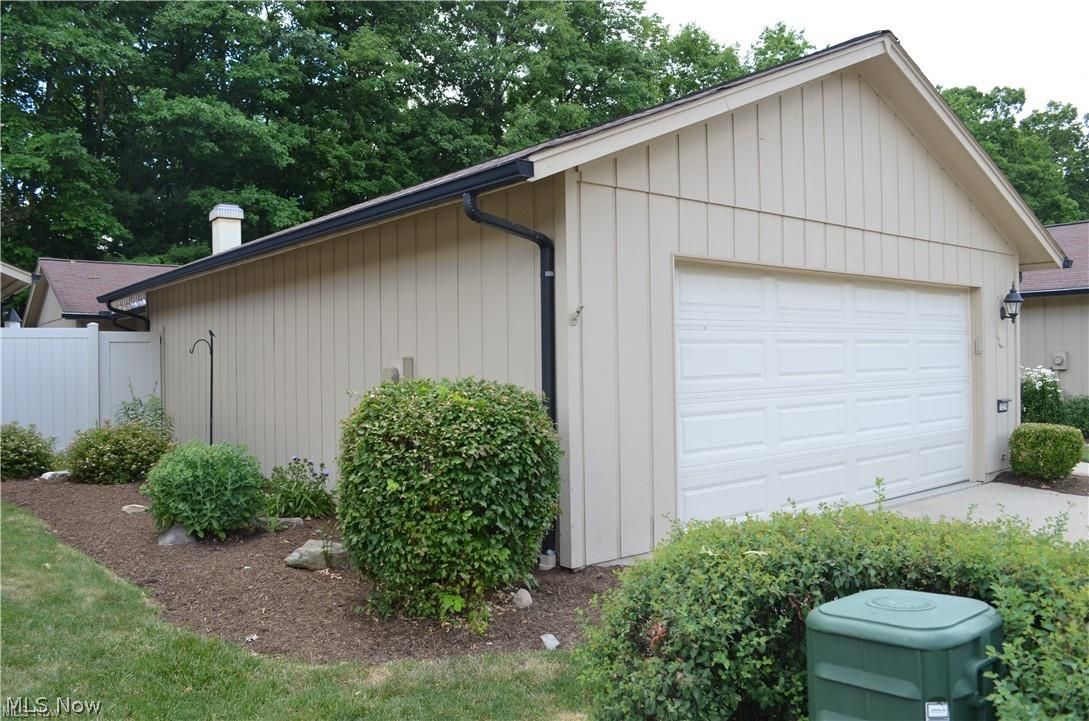 11216 Blodgett Creek Trail Strongsville OH 44149