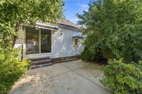 1434 Sunset Road Mayfield Heights OH 44124