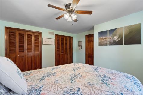 2115 Hunting Valley Street NW North Canton OH 44720