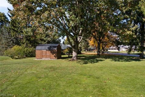 2115 Hunting Valley Street NW North Canton OH 44720
