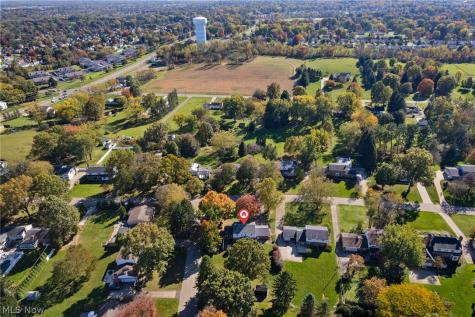 2115 Hunting Valley Street NW North Canton OH 44720