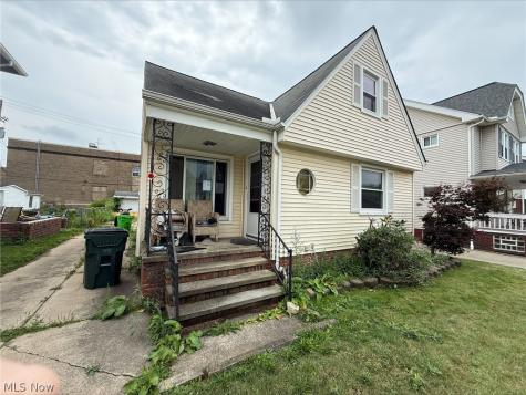 9512 Dorothy Avenue Garfield Heights OH 44125