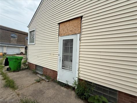 9512 Dorothy Avenue Garfield Heights OH 44125