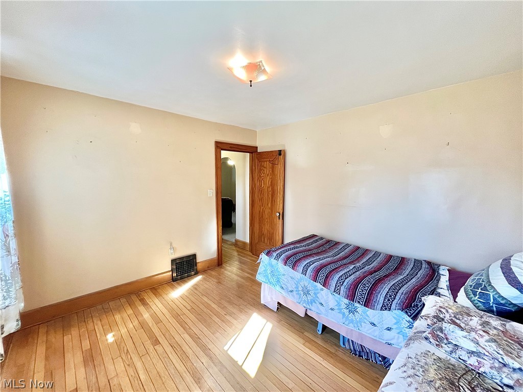716 Grove Street Conneaut OH 44030