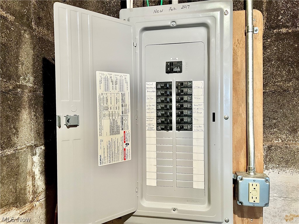 716 Grove Street Conneaut OH 44030