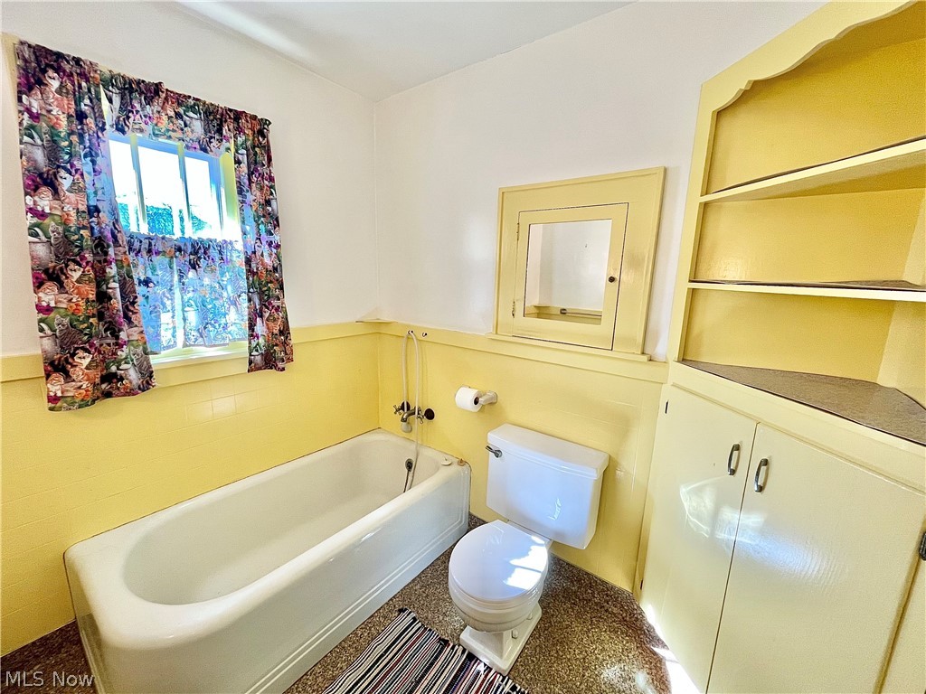 716 Grove Street Conneaut OH 44030
