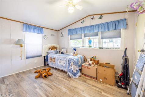 4 Sunrise Boulevard Olmsted Twp OH 44138