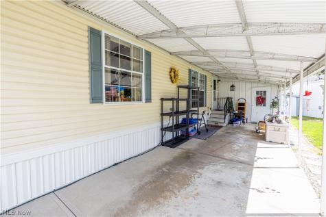 4 Sunrise Boulevard Olmsted Twp OH 44138