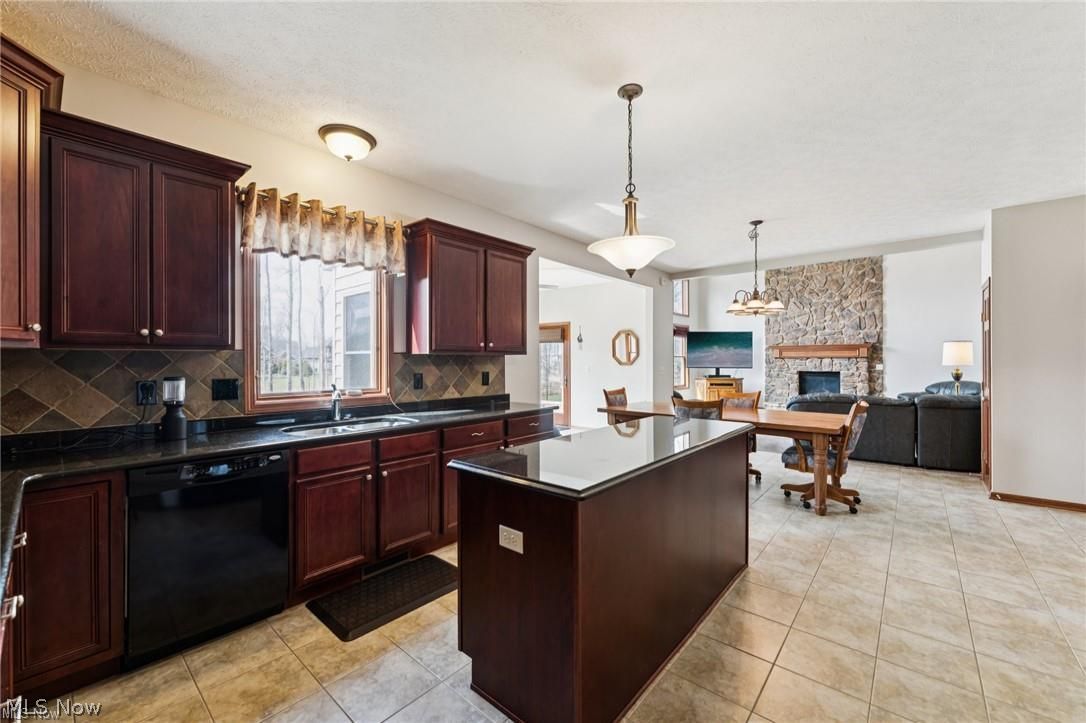 1800 Bur Oak Drive Westlake OH 44145