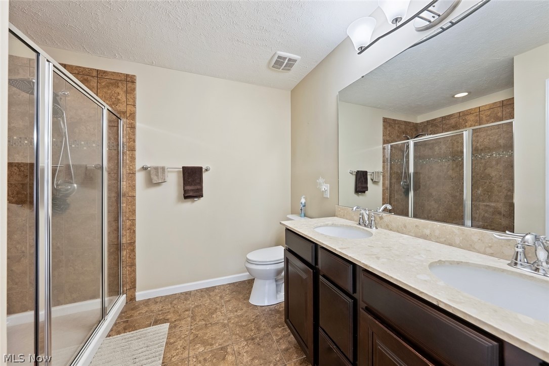 5484 Diamond Creek Drive Medina OH 44256
