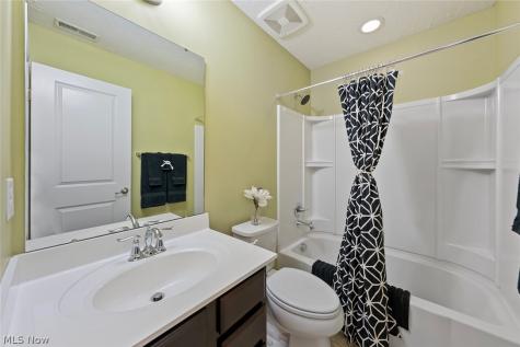5484 Diamond Creek Drive Medina OH 44256