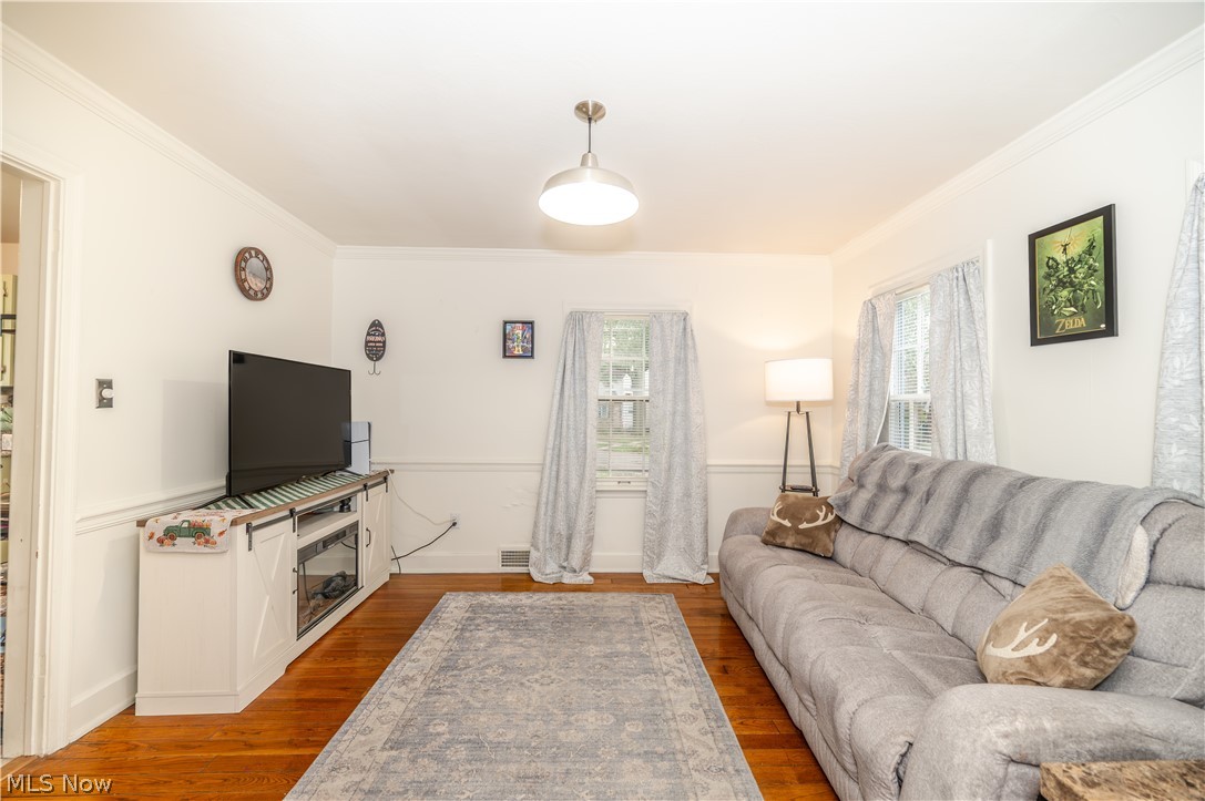 913 Home Circle Salem OH 44460