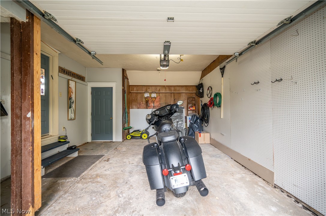 913 Home Circle Salem OH 44460