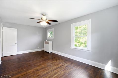 2972 Yorkshire Road Cleveland Heights OH 44118
