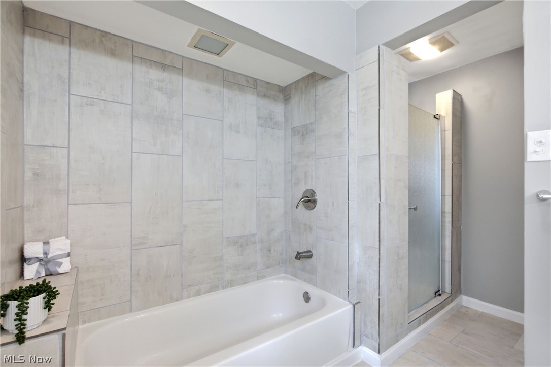 2972 Yorkshire Road Cleveland Heights OH 44118