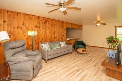 2393 Goodenough Avenue Akron OH 44320