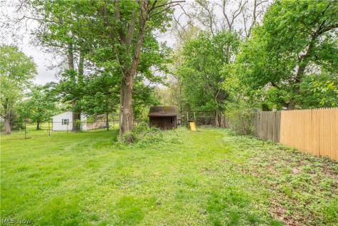 2393 Goodenough Avenue Akron OH 44320