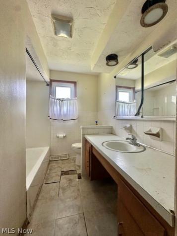 1820 W 23rd Street Lorain OH 44052