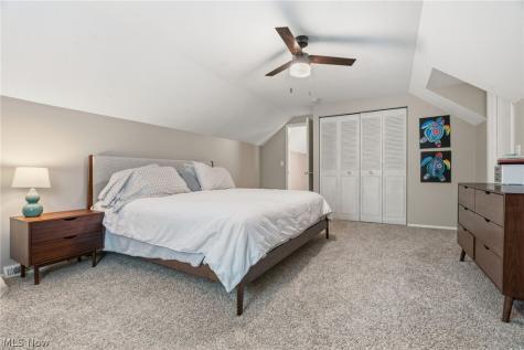 29575 Dorchester Drive North Olmsted OH 44070