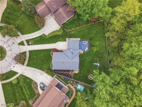 29575 Dorchester Drive North Olmsted OH 44070